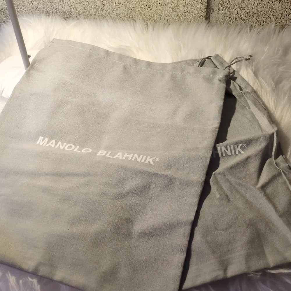 Manolo Blahnik shoe dust bag - Picture 1 of 3